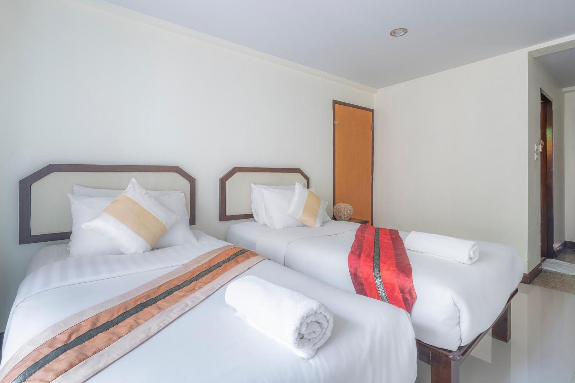 Manee Cool Mueang Hotell Chiang Mai Exteriör bild