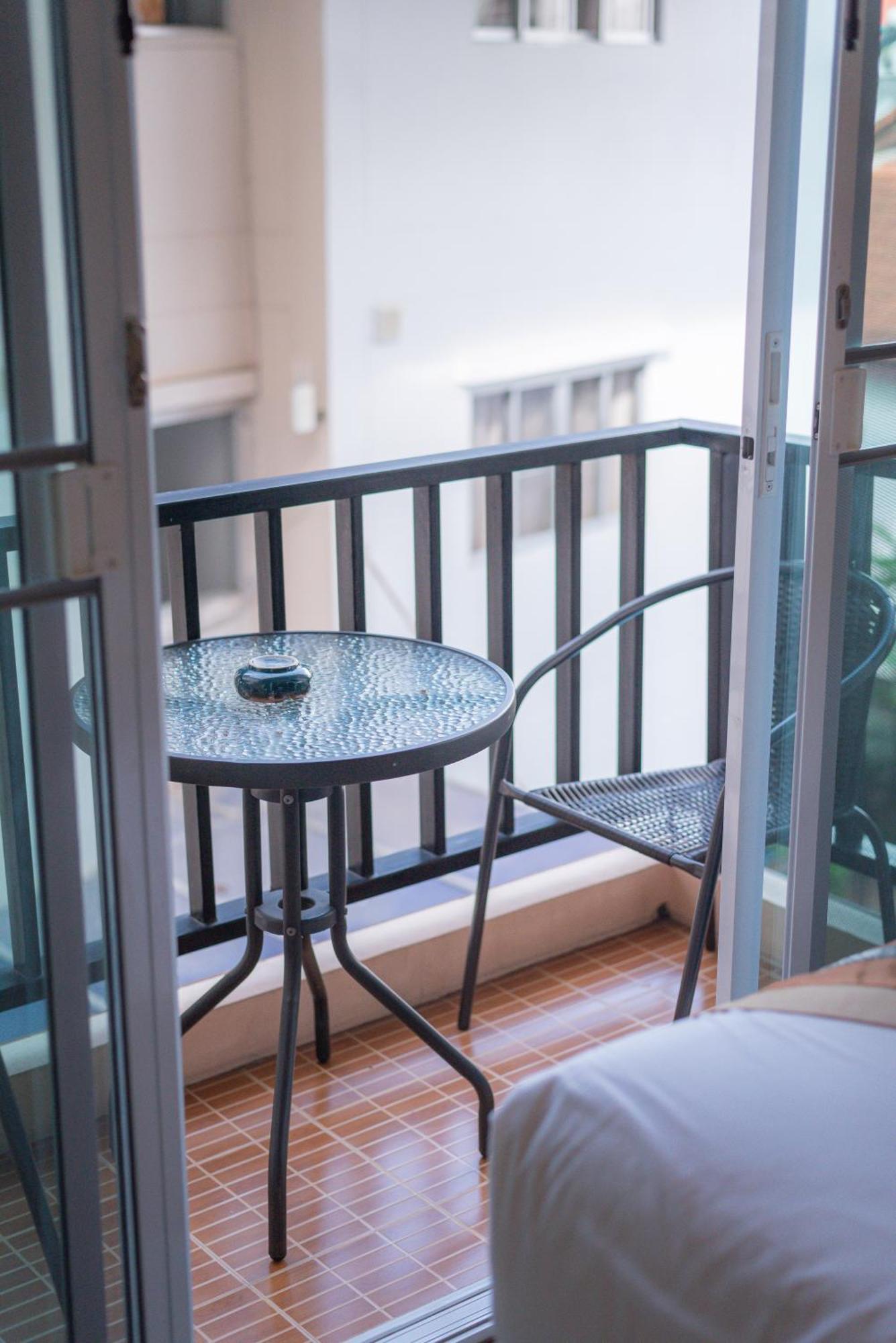 Manee Cool Mueang Hotell Chiang Mai Exteriör bild