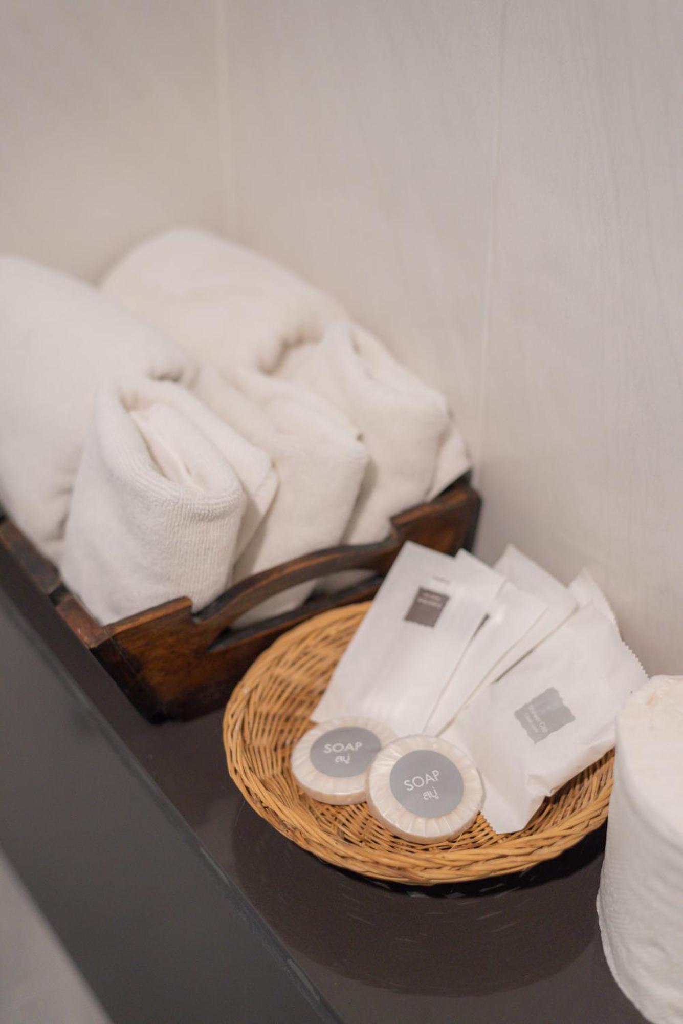 Manee Cool Mueang Hotell Chiang Mai Exteriör bild