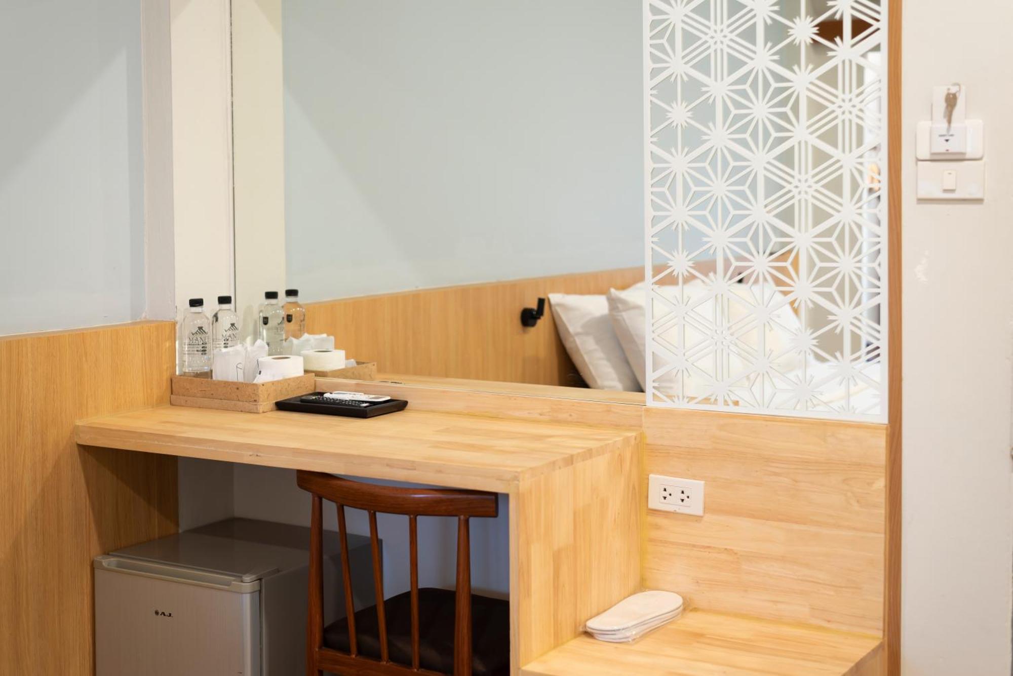 Manee Cool Mueang Hotell Chiang Mai Exteriör bild