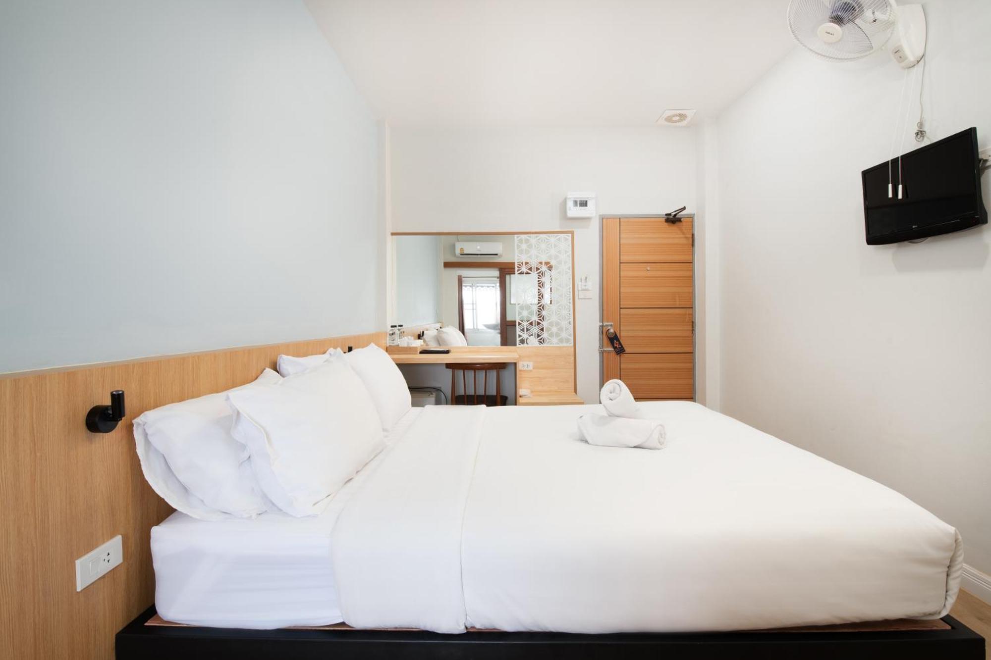 Manee Cool Mueang Hotell Chiang Mai Exteriör bild