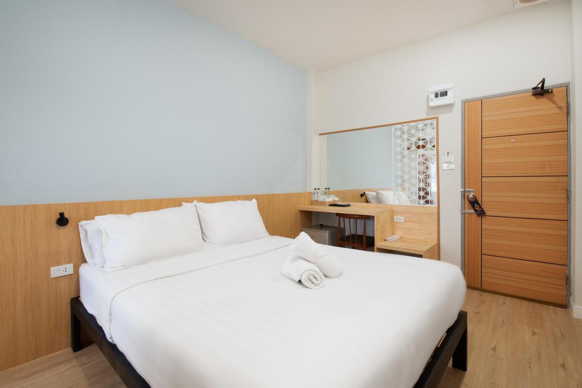 Manee Cool Mueang Hotell Chiang Mai Exteriör bild
