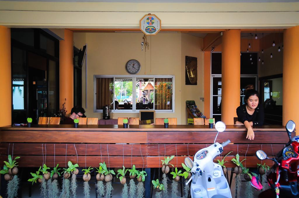 Manee Cool Mueang Hotell Chiang Mai Exteriör bild